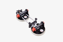 Load image into Gallery viewer, Nivelador LEVTOP FLAT de ángulo fijo, ideal para instalación de encimeras, tops, escalones, mesas y elementos decorativos. Para nivelar y acercar los tops de cocina/baño (y otros elementos decorativos) durante su instalación.